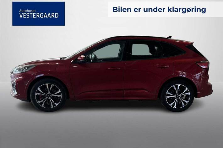 Rød Ford Kuga fra 2022