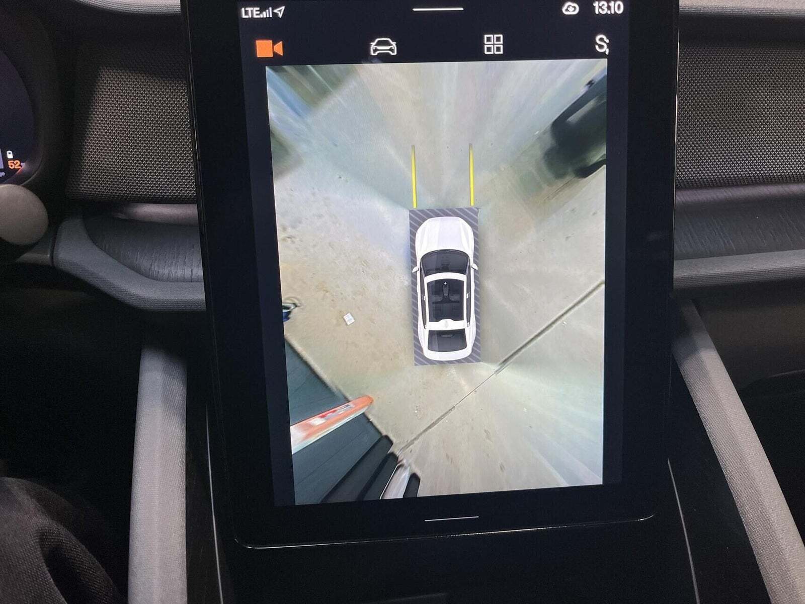 Hvid Polestar 2 fra 2020
