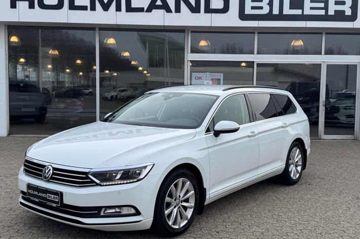 Hvid VW Passat fra 2017