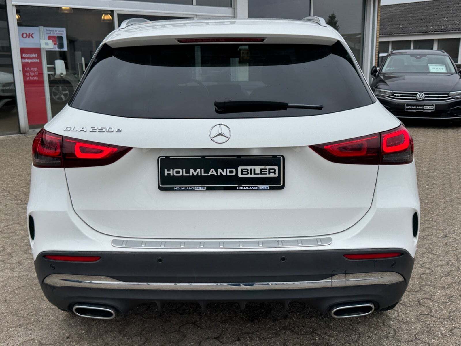 Hvid Mercedes GLA250 e fra 2021