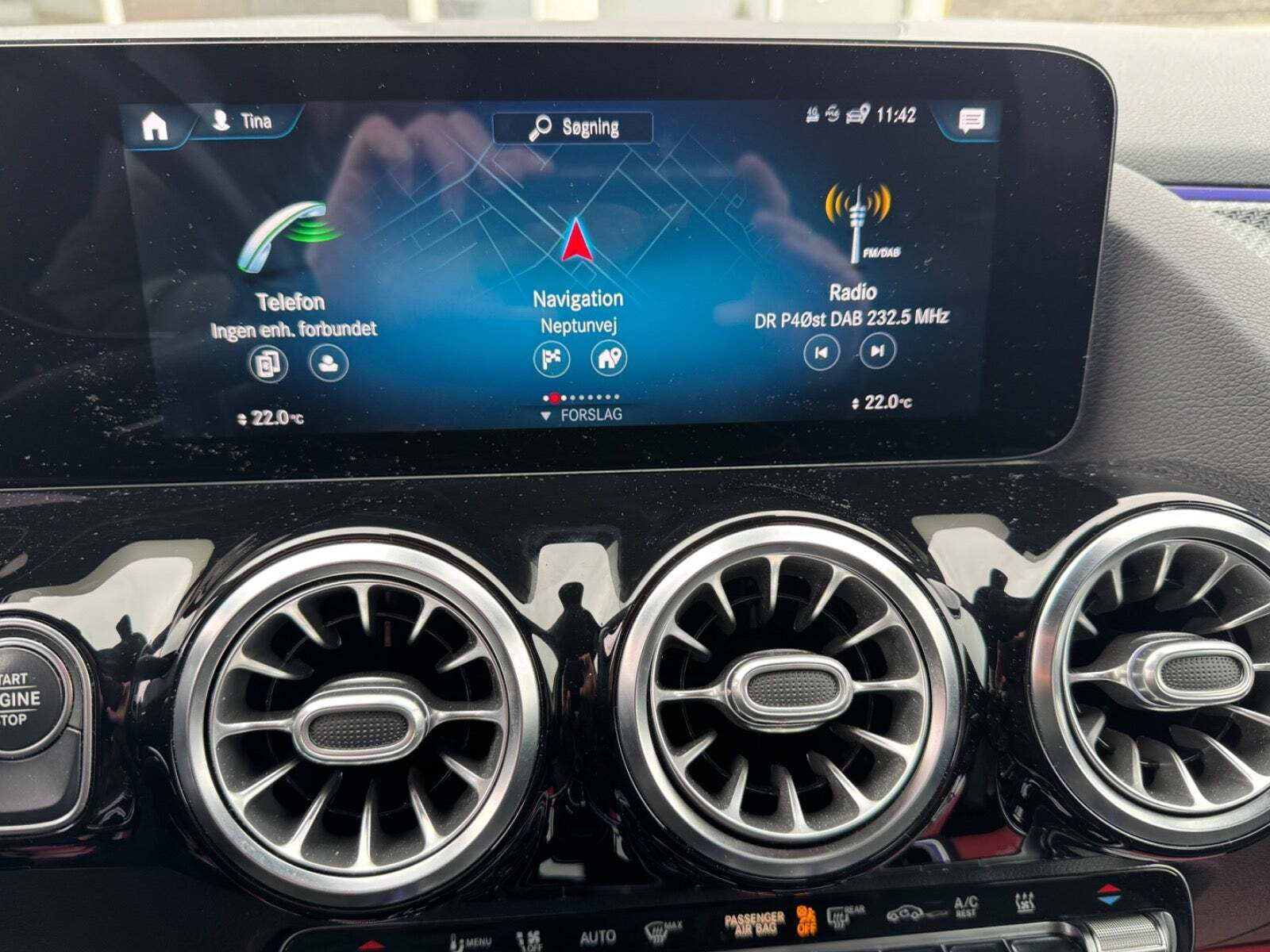 Hvid Mercedes GLA250 e fra 2021