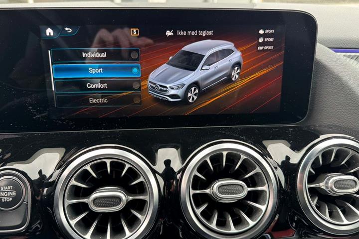 Hvid Mercedes GLA250 e fra 2021