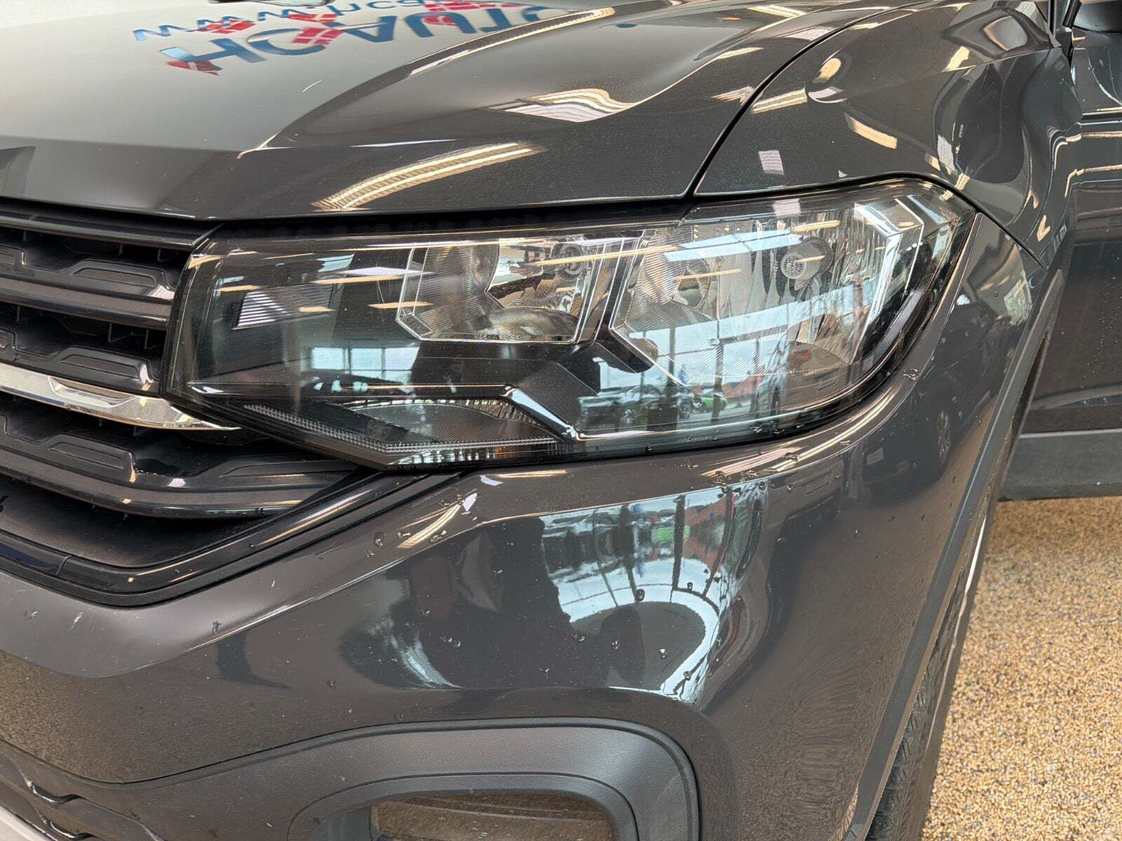 Grå VW T-Cross fra 2019