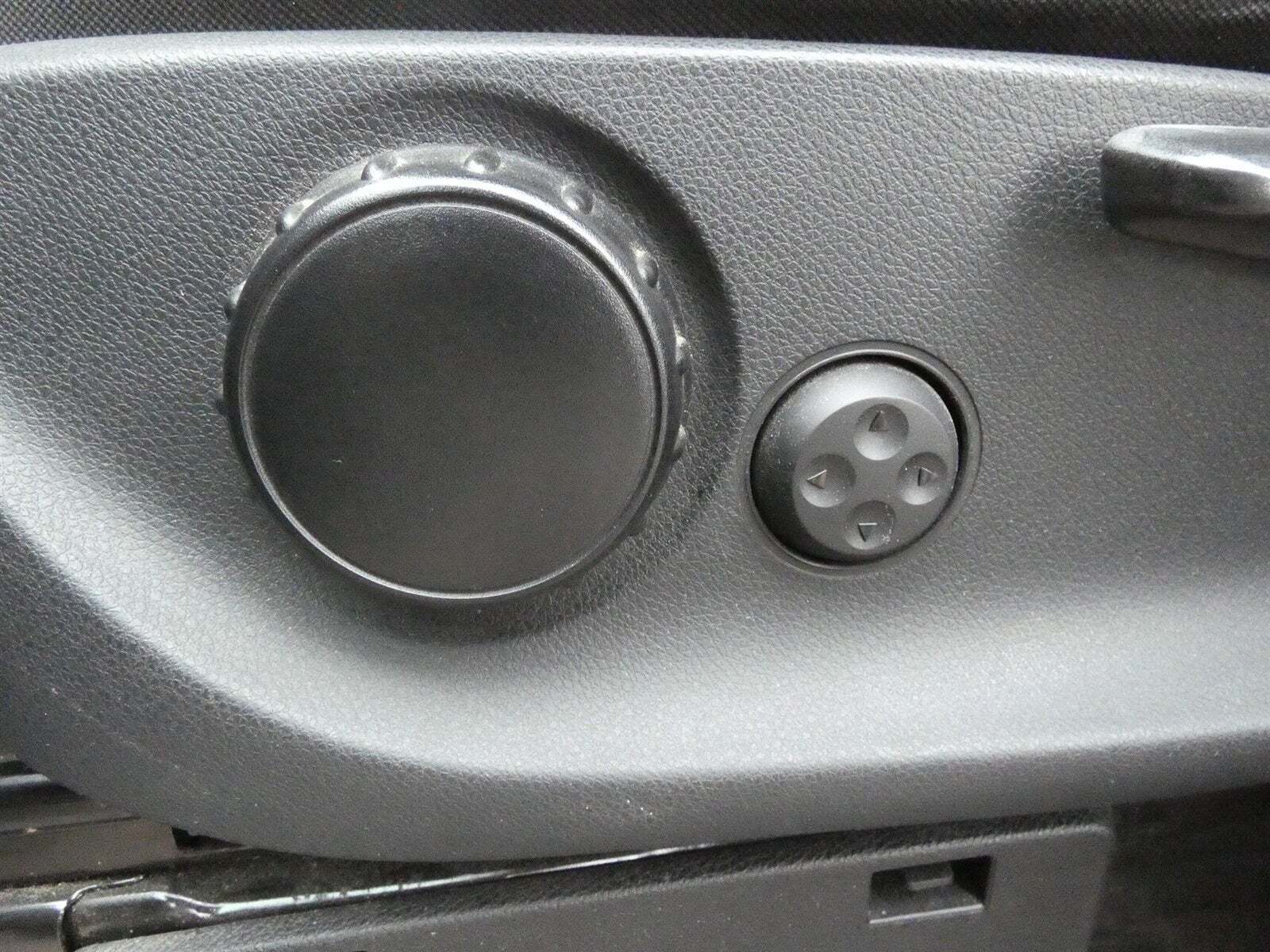 Hvid Mercedes eVito 129 fra 2021