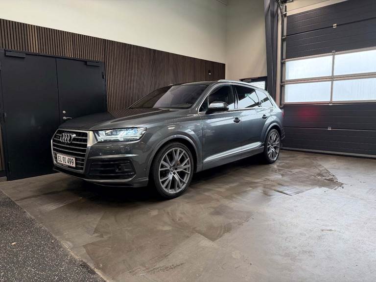 Audi Q7 3,0 TDi 272 S-line quattro Tiptr. 7prs