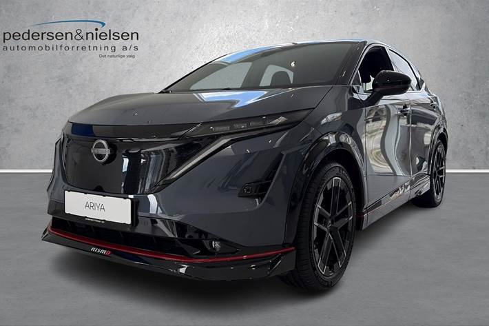 Grå Nissan Ariya fra 2026