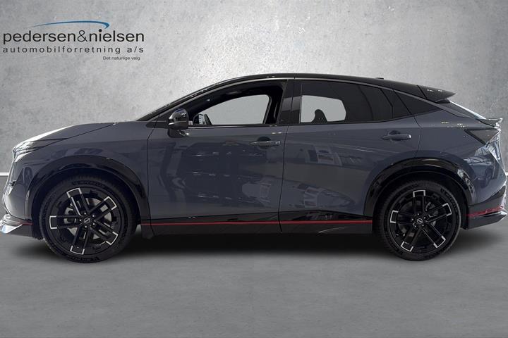 Grå Nissan Ariya fra 2026