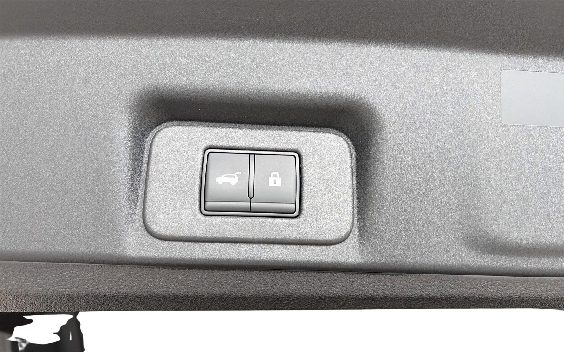 Grå Nissan Ariya fra 2026