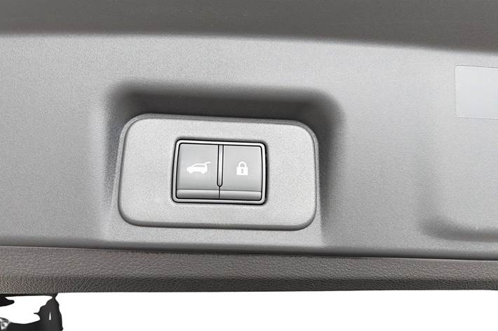 Grå Nissan Ariya fra 2026