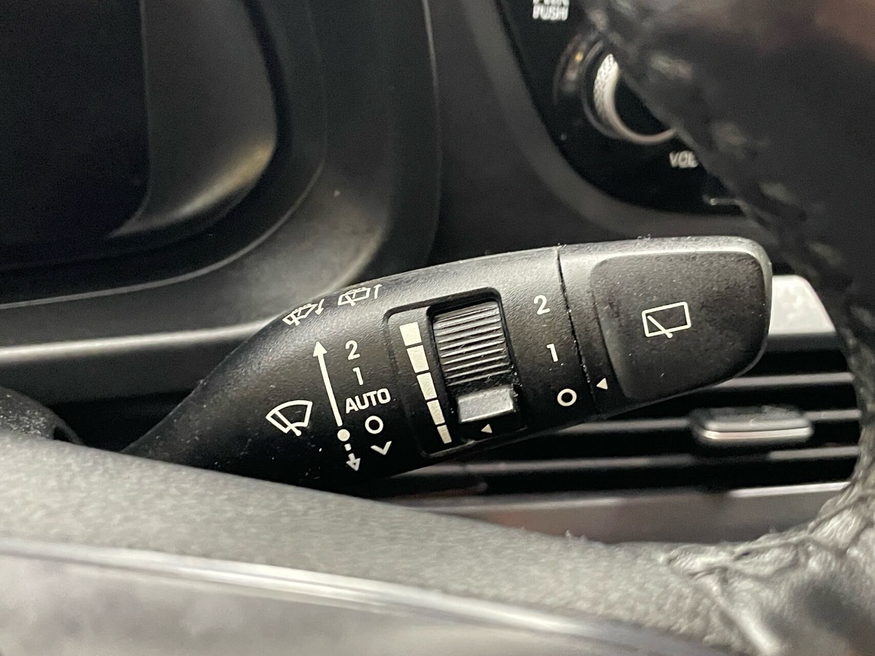 Hvid Hyundai i20 fra 2022