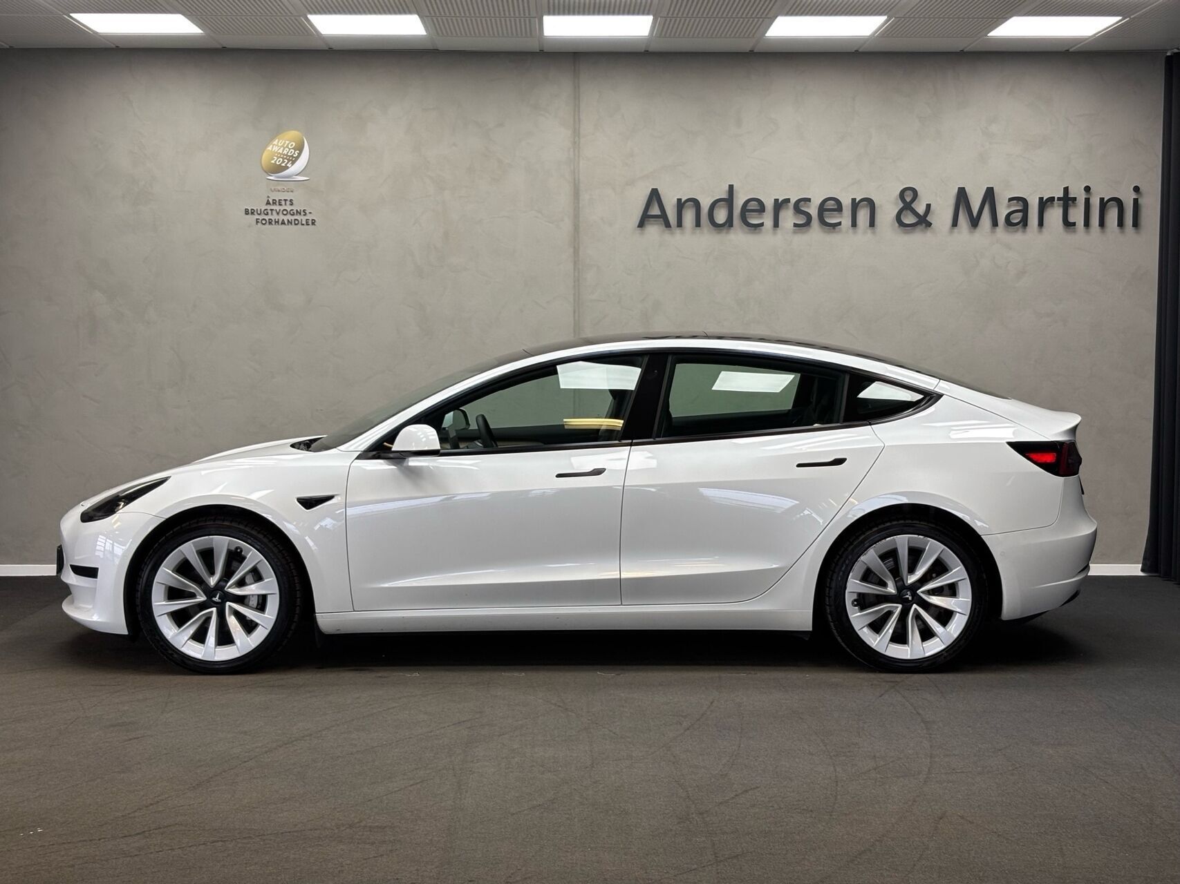 Tesla Model 3 EL Standard Range Plus 325HK Aut.