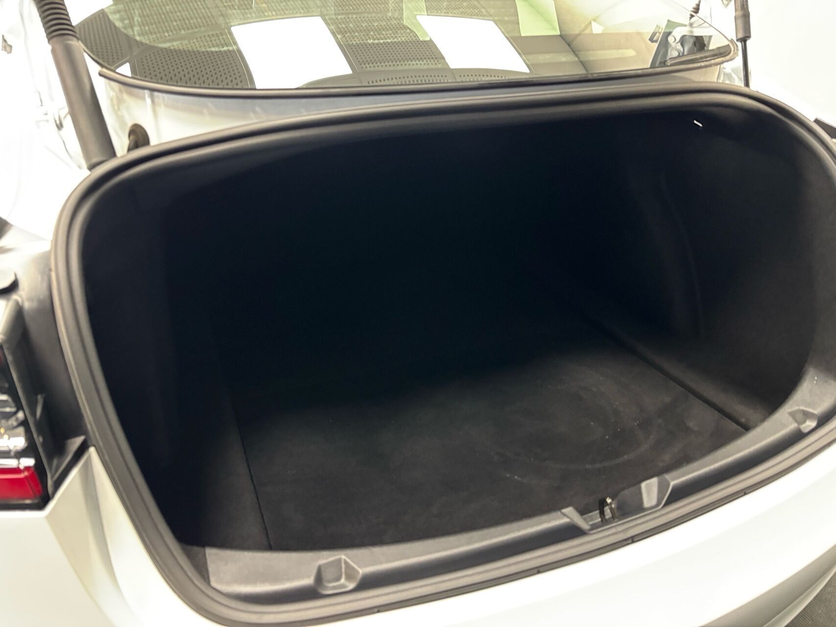 Tesla Model 3 EL Standard Range Plus 325HK Aut.