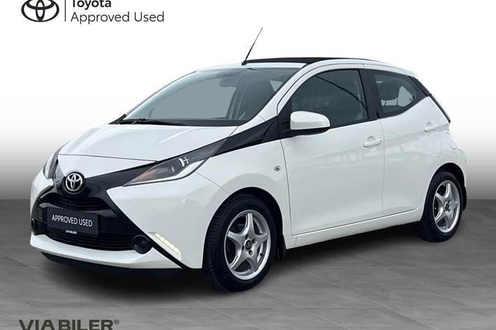 Hvid Toyota Aygo fra 2017
