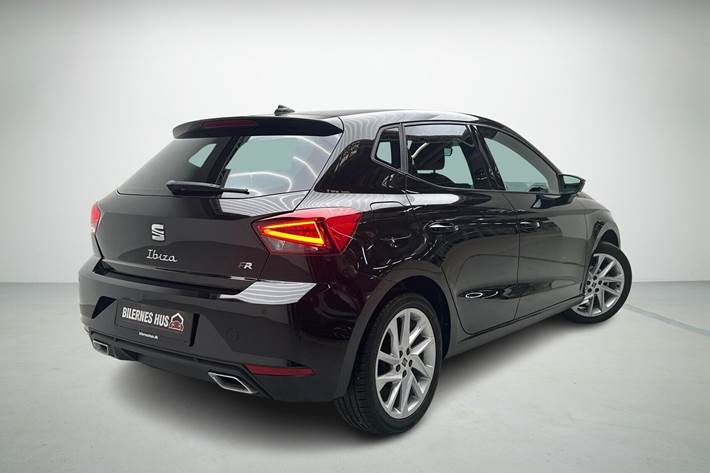 Sort Seat Ibiza fra 2022