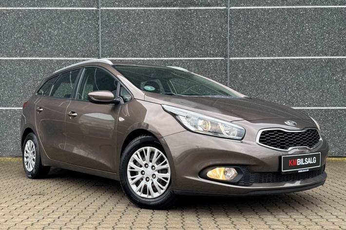 Brun Kia Ceed fra 2013