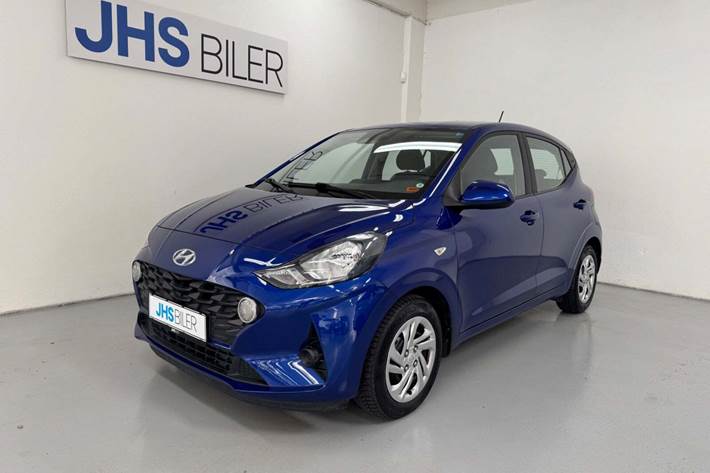 Blå Hyundai i10 fra 2021
