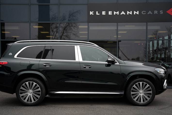 Grøn Mercedes GLS600 fra 2022