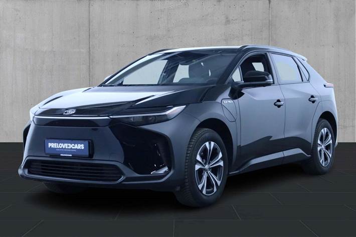 Sort Toyota BZ4X fra 2023