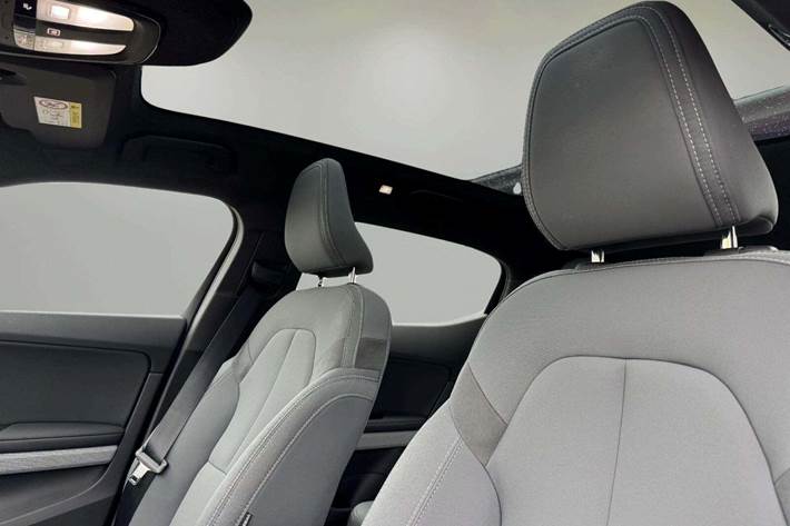 Hvid Polestar 2 fra 2023