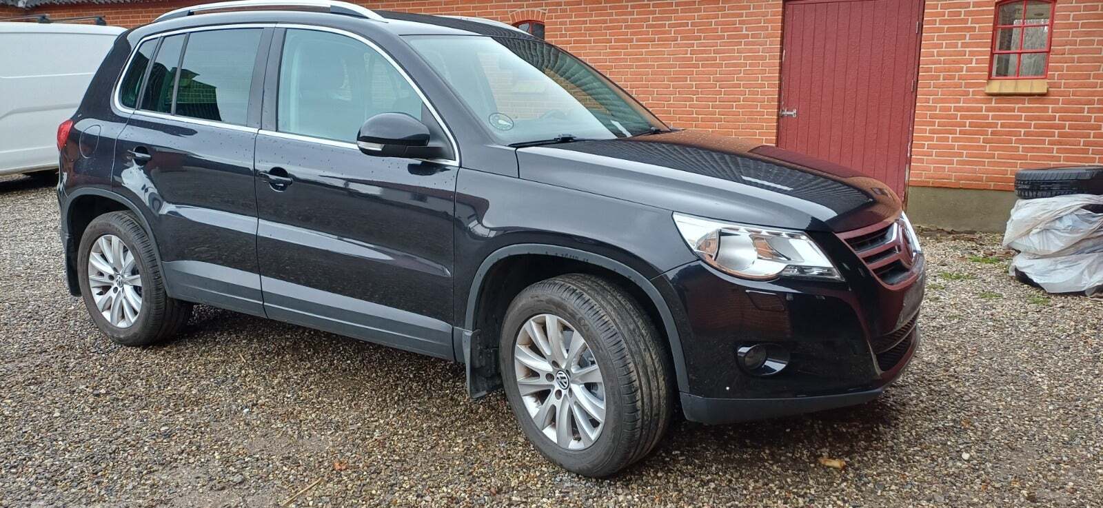 VW Tiguan 2,0 TDi 140 Sport & Style Tiptr. 4Motion Van