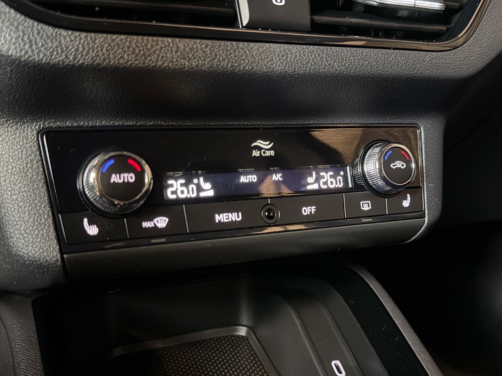 Grå Skoda Scala fra 2022