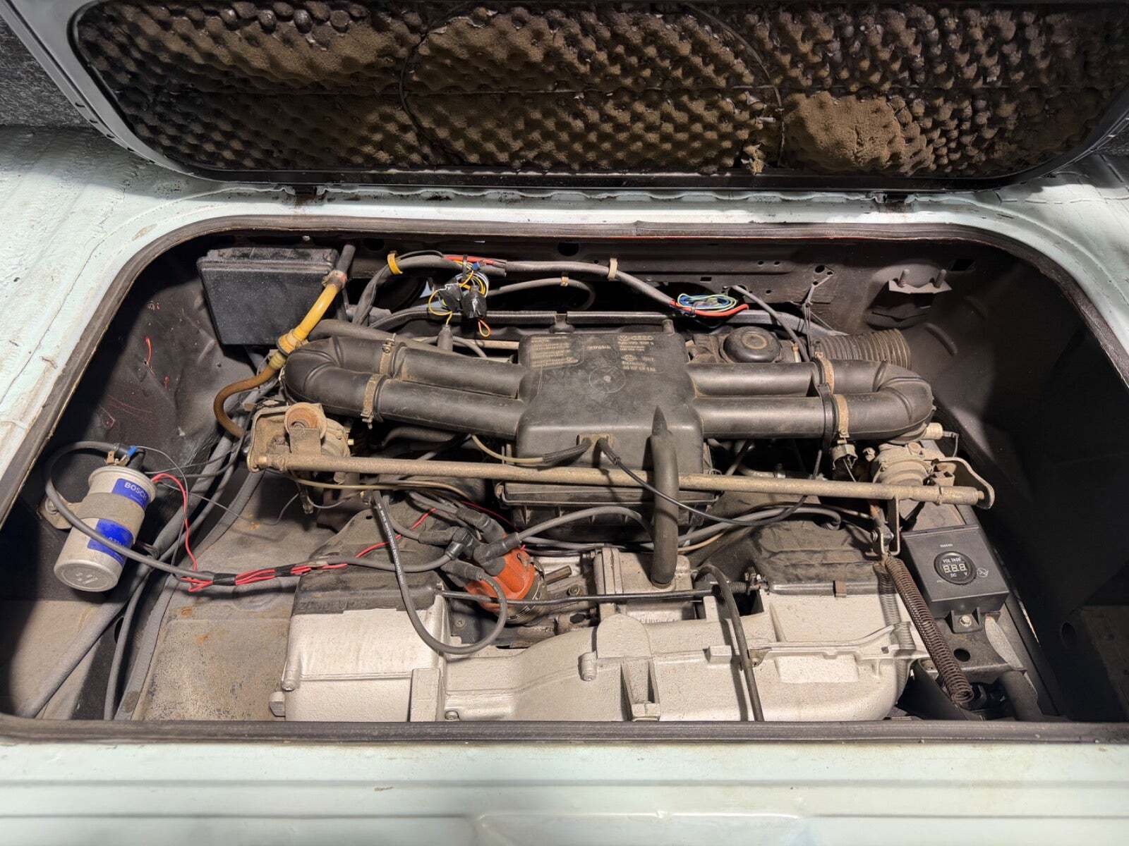 Blå VW Transporter fra 1986