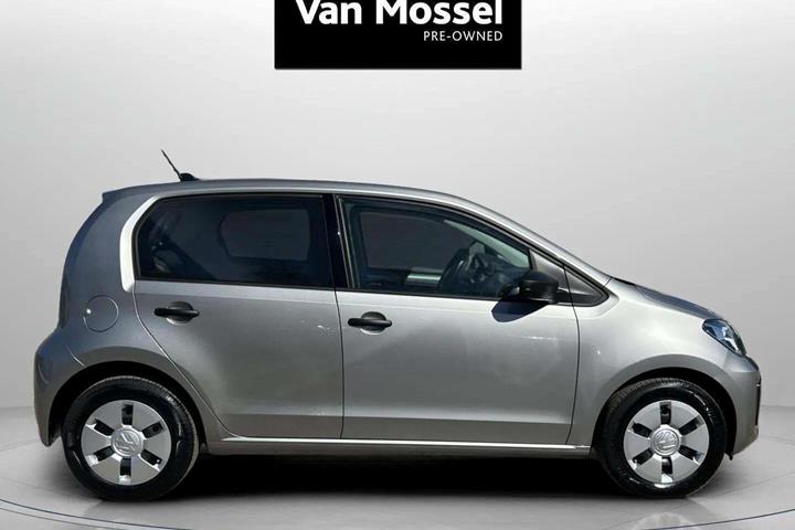 Sølv VW E-UP! fra 2022