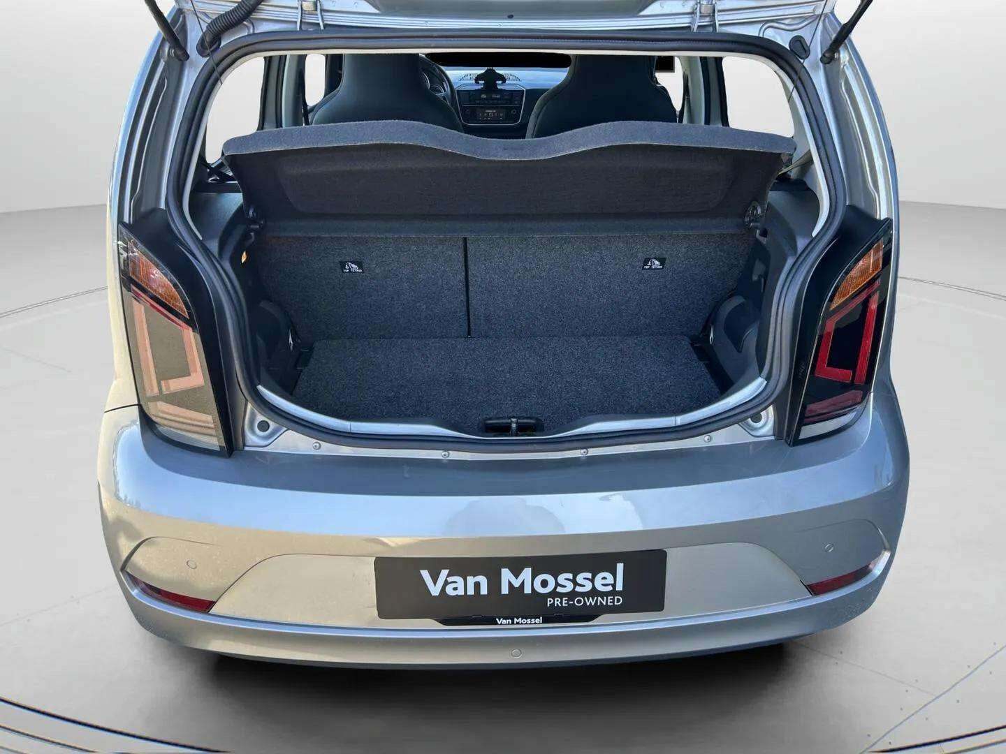 Sølv VW E-UP! fra 2022