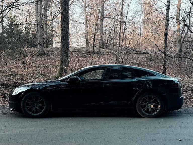 Tesla Model S Plaid AWD