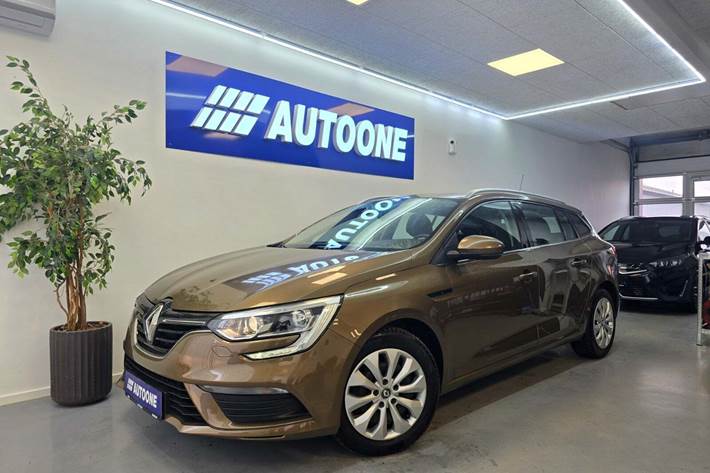 Bronze Renault Megane IV fra 2016 set udefra