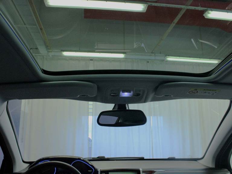 Peugeot 2008 1,5 BlueHDi 100 Privé