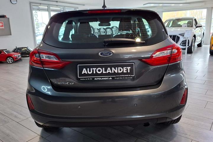 Grå Ford Fiesta fra 2018