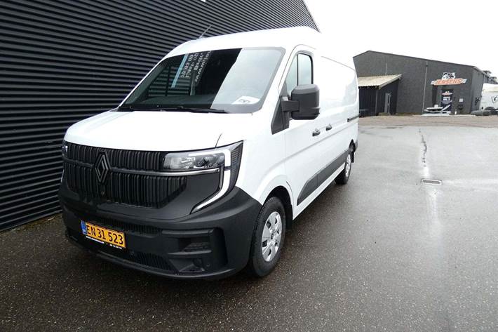 Hvid Renault Master V T35 fra 2025