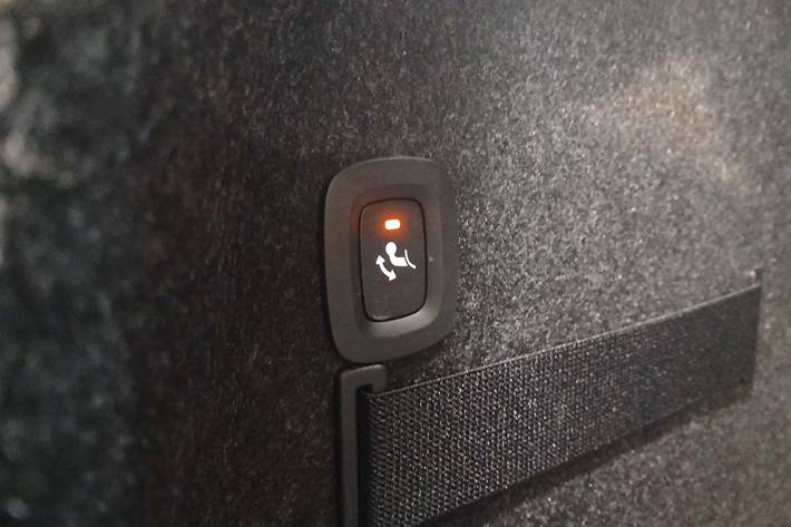 Blå Polestar 2 fra 2023