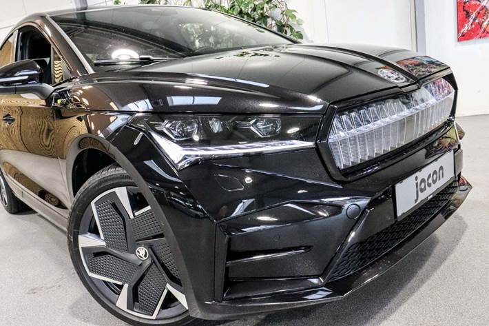 Sort Skoda Enyaq fra 2023