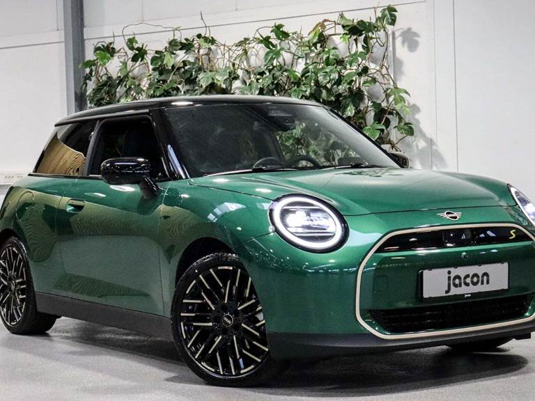 Mini Cooper SE Favoured Trim XL