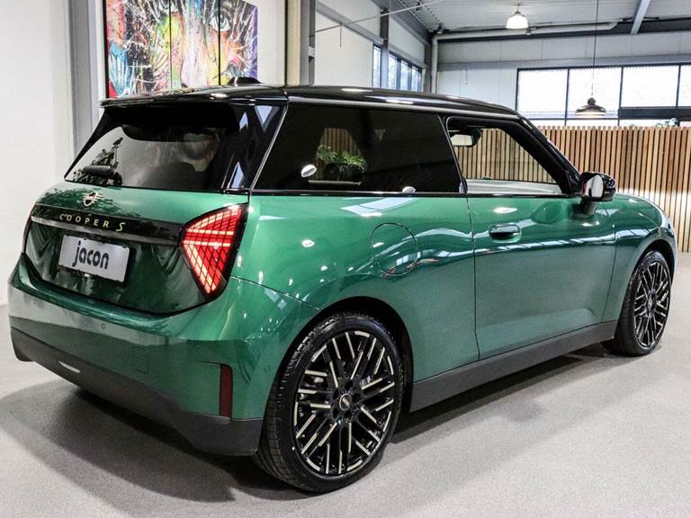 Mini Cooper SE Favoured Trim XL