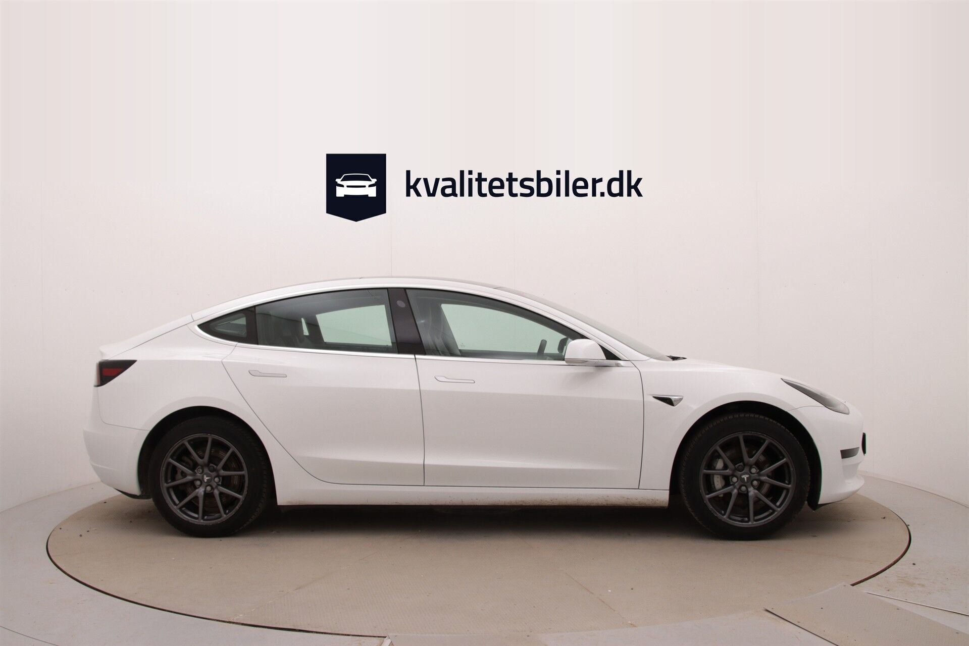 Tesla Model 3 EL Standard Range Plus 306HK Aut.