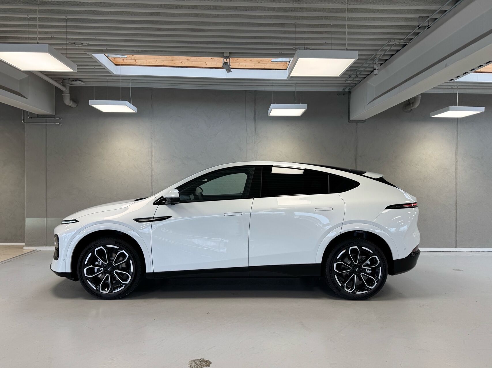 Xpeng G6 EL Standard Range 252HK 5d Aut.