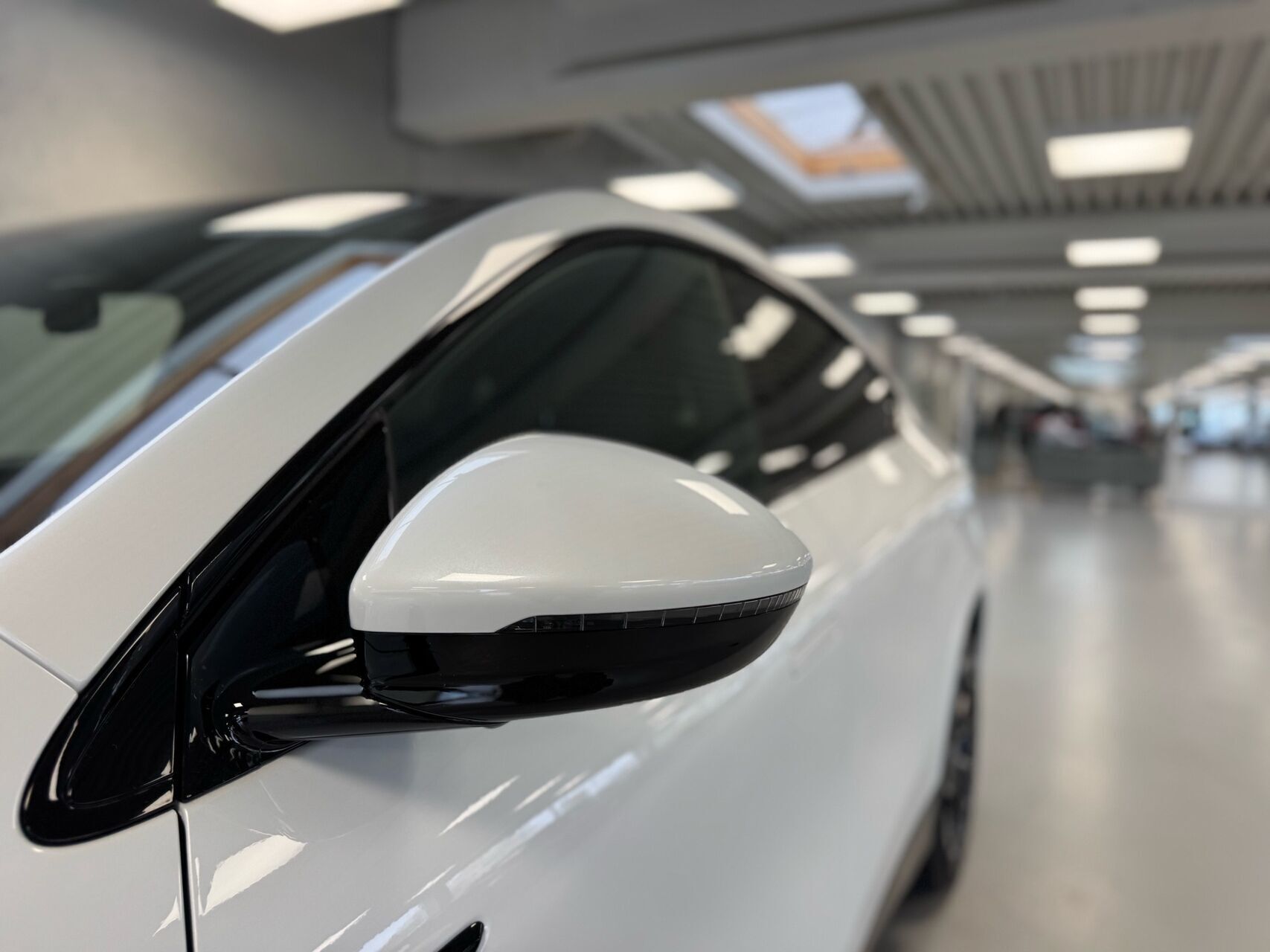 Hvid Xpeng G6 fra 2026