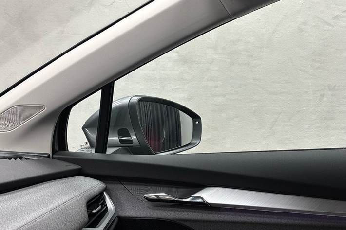 Grå Skoda Enyaq fra 2022