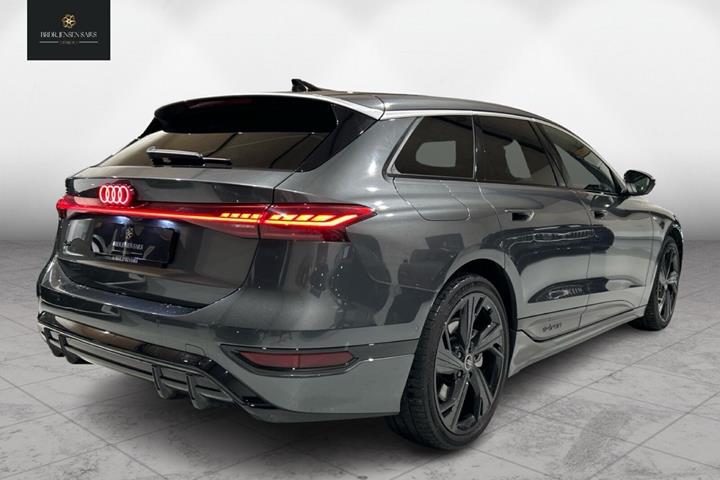 Grå Audi A6 fra 2025