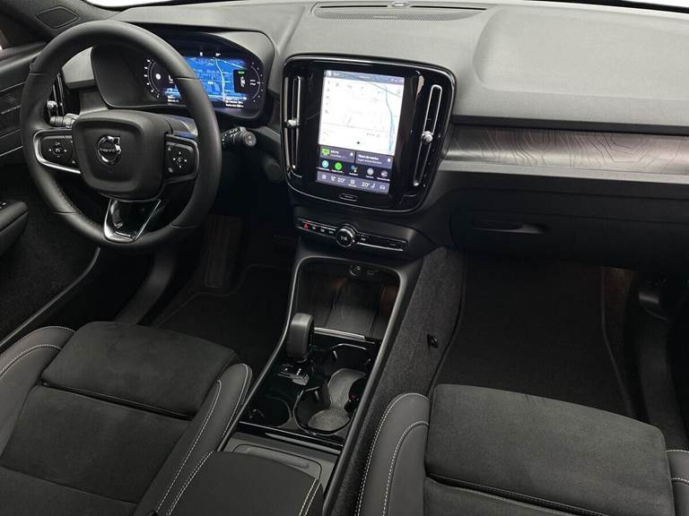 Volvo XC40 Recharge Extended Range Ultimate 252HK 5d Aut.