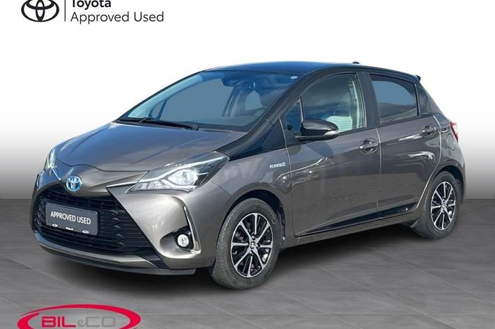 Bronze Toyota Yaris fra 2019