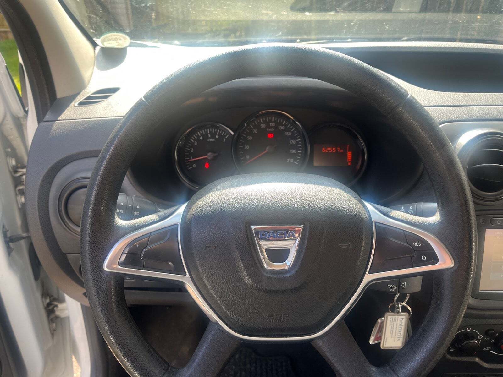 Hvid Dacia Dokker fra 2019