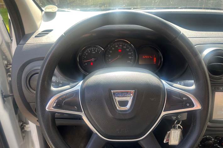 Hvid Dacia Dokker fra 2019