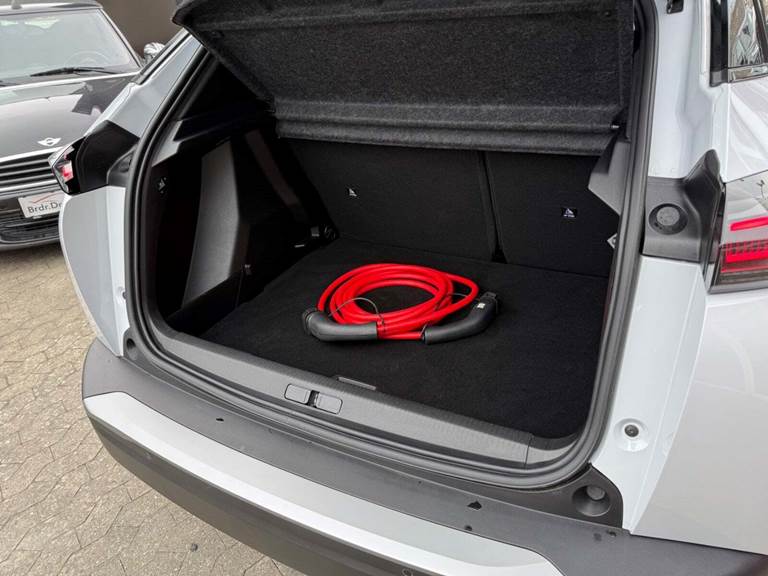 Peugeot e-2008 54 GT