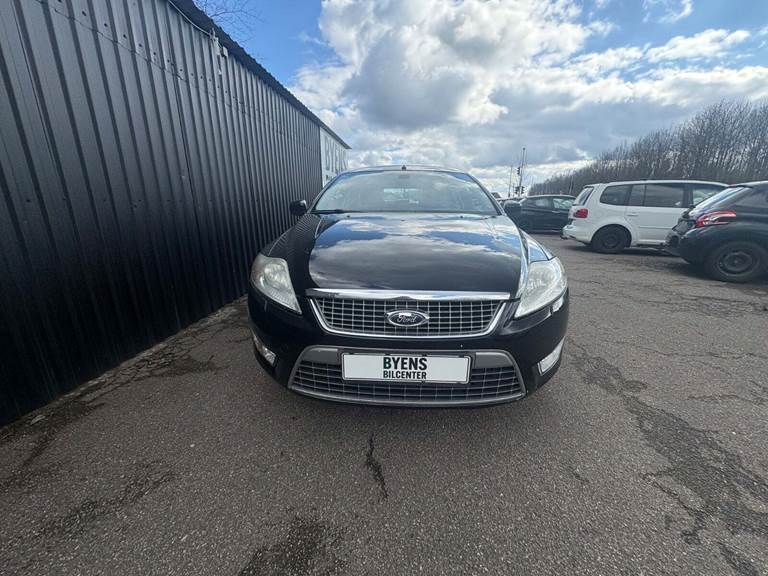 Ford Mondeo 2,5 20V Turbo Titanium stc.