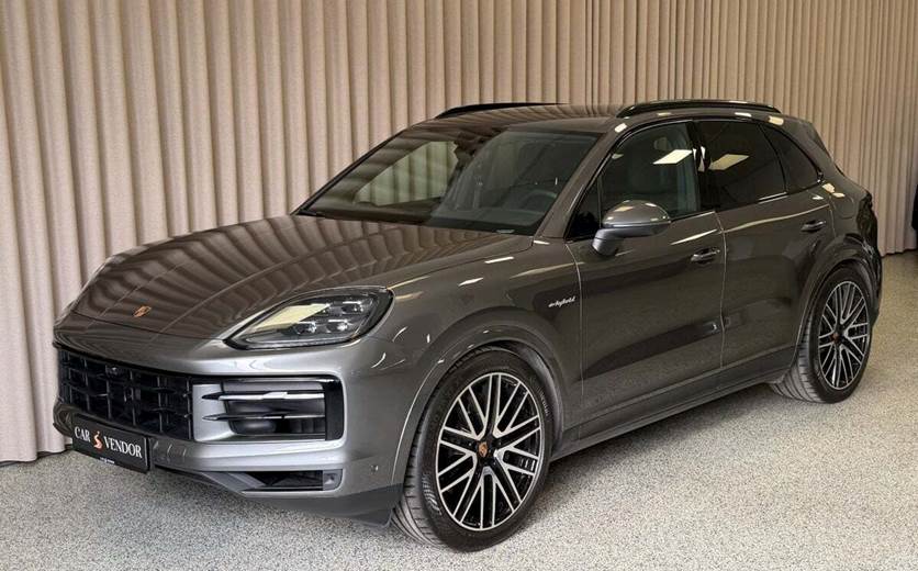 Porsche Cayenne 3,0 E-Hybrid Tiptr.