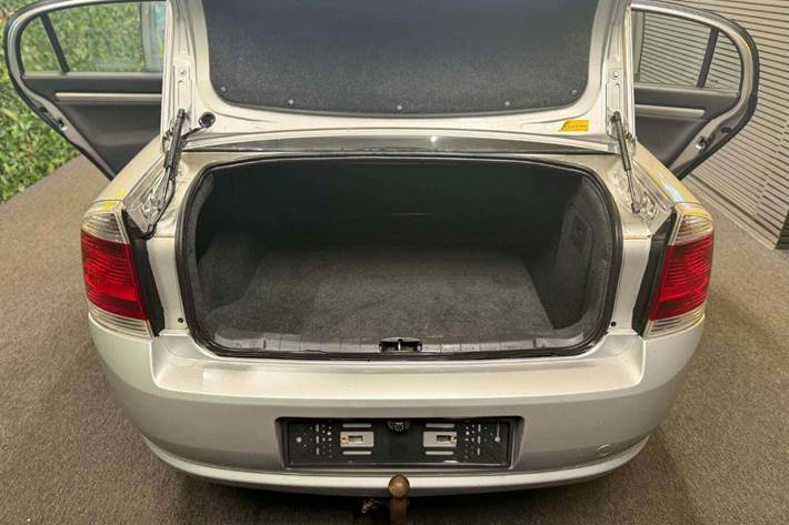 undefined Opel Vectra fra 2005